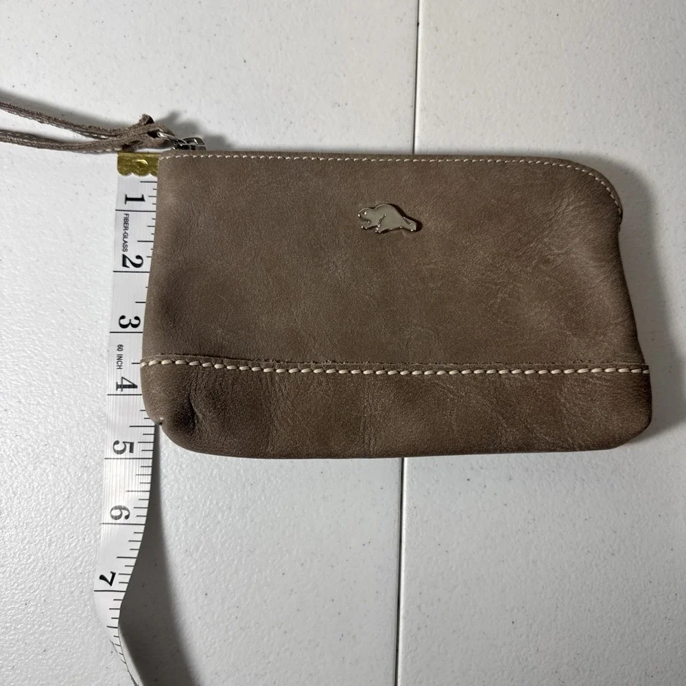 Roots Canada Genuine Leather Wristlet Pouch Clutch Bag Brown Zip Top Vintage